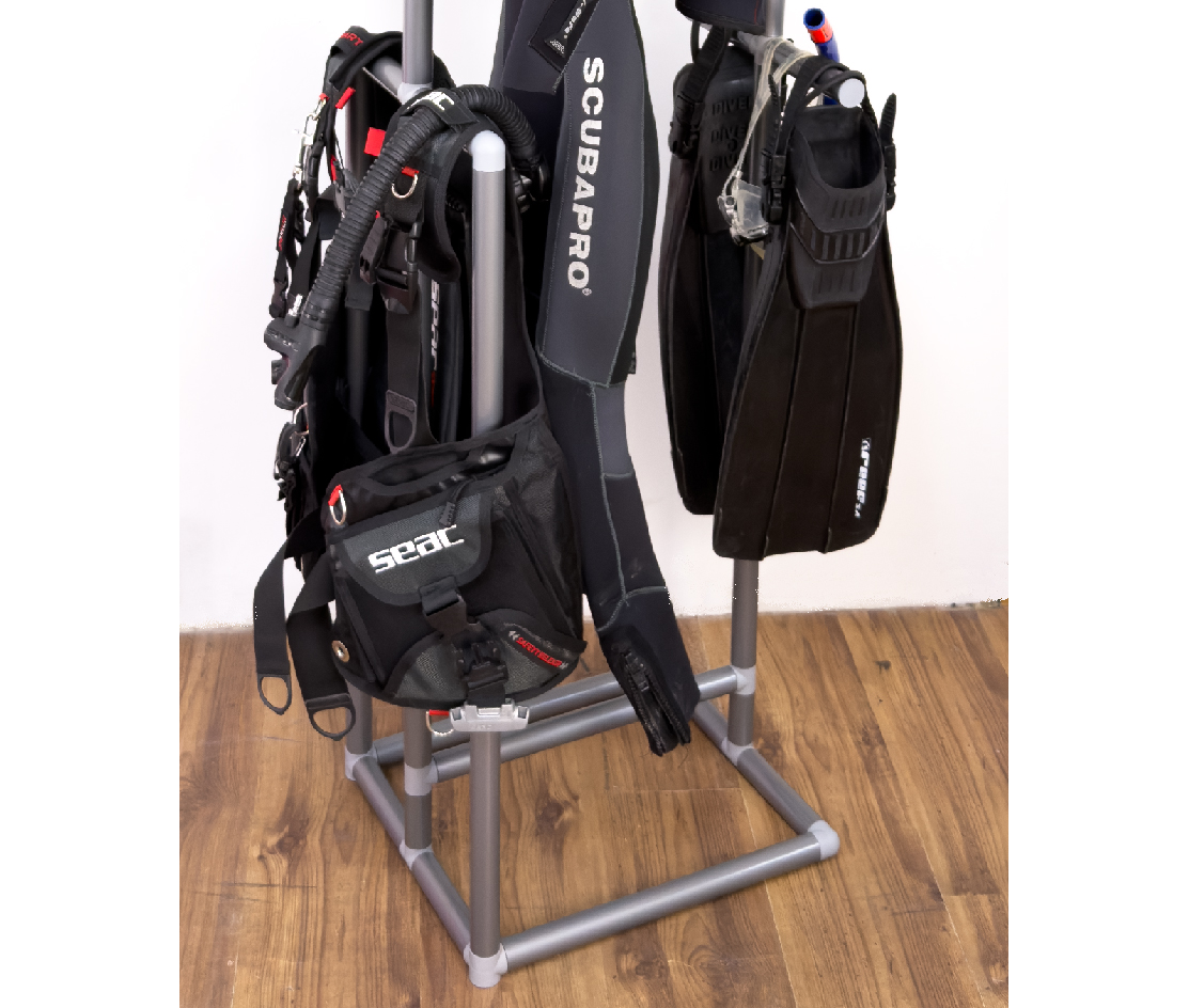 Scuba Drying and Storage Rail